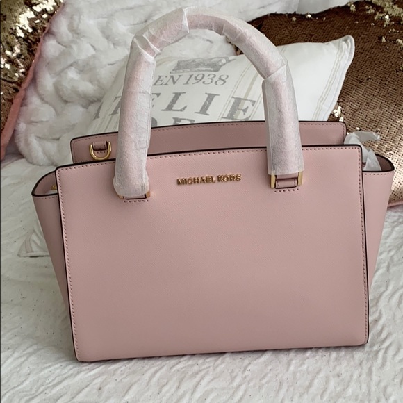 🎉HP🎉Micheal Kors Medium Selma Satchel